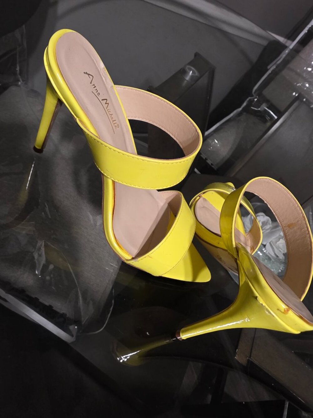 Heels - Picture 2 of 4